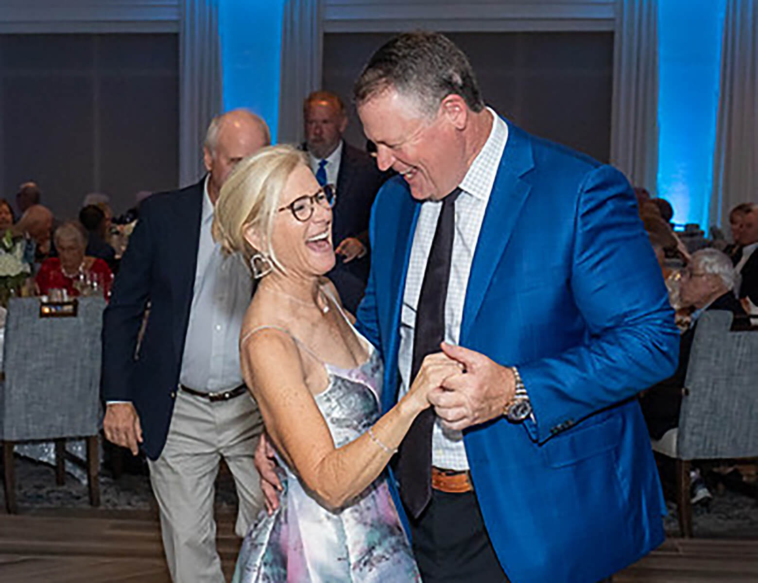 couple dancing