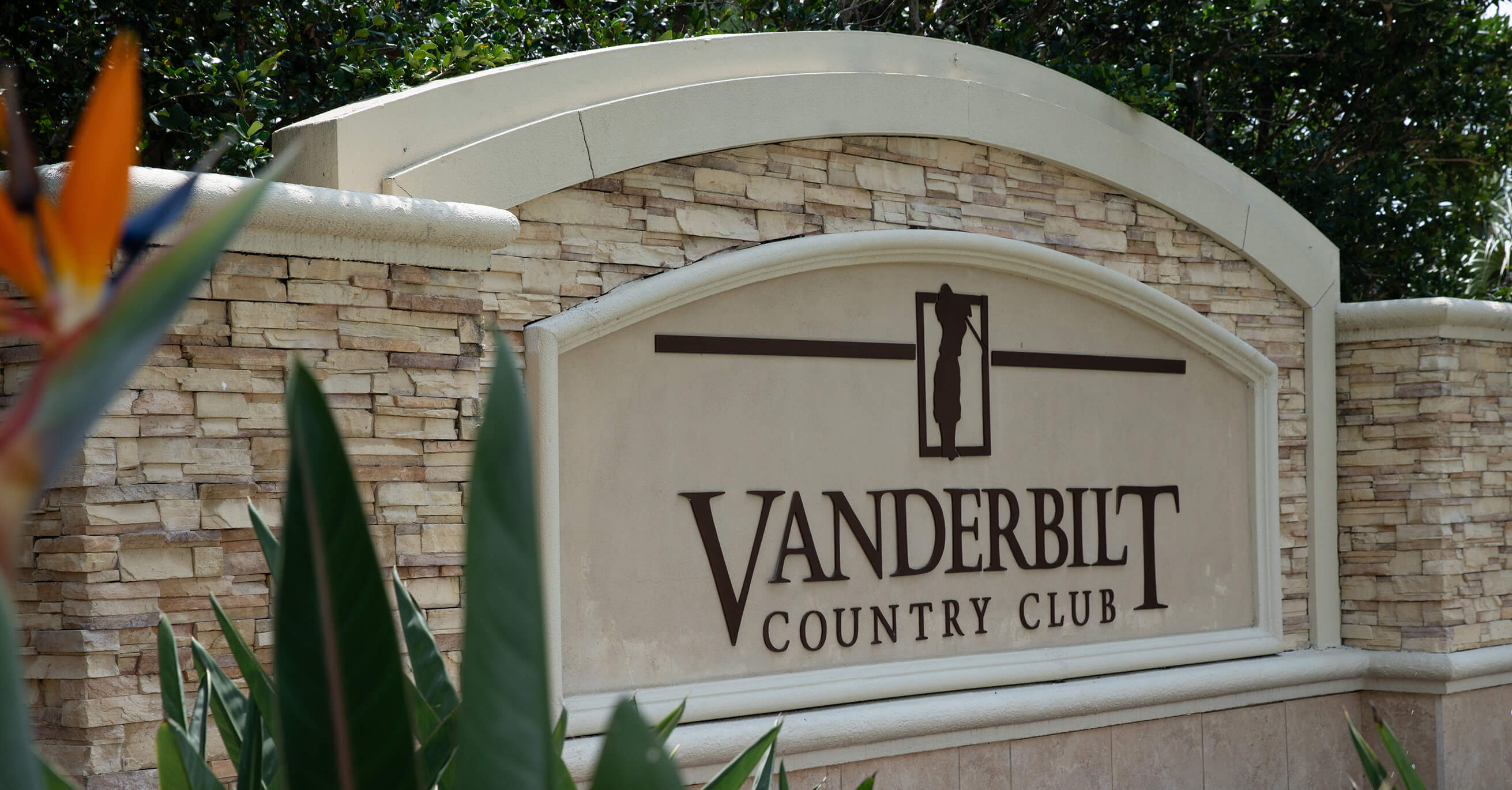 Entrance sign